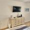 8C Richmond Park, lake view villa with full access to amenities, villa - ميرتل بيتش