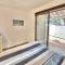 8C Richmond Park, lake view villa with full access to amenities, villa - ميرتل بيتش