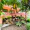 Good vibes bungalow at Ya Nui beach