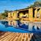 Super cosy house with private pool and amazing view - Alozaina