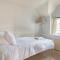 Charming Cottage in Cotswolds Riverside Village - Fairford
