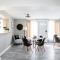 Get Ready for Football Season! Perfect for Game Day with King Beds, Firepit, Pet Friendly with Huge Fenced Yard