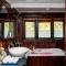 Bhaya Halong Cruises