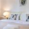 Poolside Stone Residences - Marina Bok