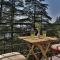 Alaya Stays 1 BHK with Balcony & Breathtaking View - Baljees Melville Divine - Šimla