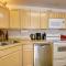 Condo in Cedar Creek with Shuttle to Big Sky Resort! - Gallatin Gateway