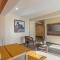 Alaya Stays 1 BHK with Balcony & Breathtaking View - Baljees Melville Divine - Šimla