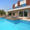 Royal Oasis Villa
