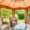 Sterling Heights Getaway with Fire Pit! - Sterling Heights