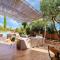 Villa Ocre et Bleue à Hyères YourHostHelper - 耶尔