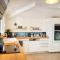 Villa Ocre et Bleue à Hyères YourHostHelper - 耶尔