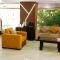 BRITNEY HOTEL Machala