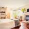 Cute Room! Own entry with fireplace - سان بابلو