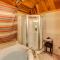 Tumbling Shoals Cabin Less Than 1 Mi to Beaches and Boating! - Heber Springs