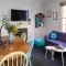 Dream Stays Bath - Trim Street Townhouse with Hot tub