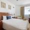 Perla de la Playa Beachfront Hotel