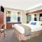 Microtel Inn & Suites by Wyndham Detroit Roseville - Розвілл