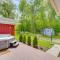 Pet-Friendly Wilmington Retreat with Hot Tub!