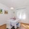 Apartments Jakov - Jelsa