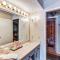 Lakeview Condo with Resort Pool 2 Miles to Golf!