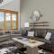 Select Unit 1709 - 2BR - Zephyr Mountain Lodge condo - وينتر بارك
