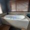 Poellodge XL, houseboat met whirlpool en sauna - Aalsmeer