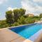 Villa La Casa Blanca by Abahana Villas