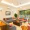 ELIVAAS 4 BHK with Pvt Pool & Jacuzzi bathtub - Laguna Pulse