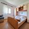 Apartments Mirko R