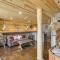 Peaceful Wyoming Cabin with Spacious Deck and Wet Bar! - صندانس