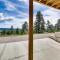Peaceful Wyoming Cabin with Spacious Deck and Wet Bar! - صندانس