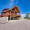 Peaceful Wyoming Cabin with Spacious Deck and Wet Bar! - صندانس