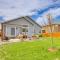 Stunning Peyton Retreat with Game Room, Private Yard - Shirley