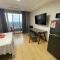 DHeights Monterrace Clark Studio with Kitchen Overlooking Balcony - Pangpang