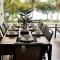 Latitude Luxury Seafront Suite - ريفير نوار