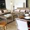 Latitude Luxury Seafront Suite - ريفير نوار