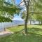 Waterfront Family Cottage on Lake Champlain - Swanton