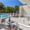 2 Bedroom Amazing Home In Liznjan - Ližnjan