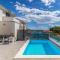 Amazing Home In Liznjan With Wi-Fi - Ližnjan