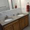 Large and private apartment can sleep up to 8 people comfortably with direct NYC Manhattan train only 5 minute walk away - 伊丽莎白