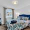 Highly Rated Beach House - 6 Badges, Outdoor Patio, Grill - 3 Blocks to Beach & Boards