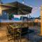 Highly Rated Beach House - 6 Badges, Outdoor Patio, Grill - 3 Blocks to Beach & Boards