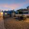 Highly Rated Beach House - 6 Badges, Outdoor Patio, Grill - 3 Blocks to Beach & Boards