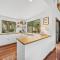 Baumhaus by Discover Stradbroke