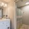 Beautiful Lake View Golf Course Condo