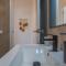 1st line beach, pool, terrace & fibre WIFI - Tarifa