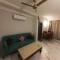 Luxurious 1 BHK apartment with Amazing view from Balcony - Gurgáon