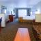 Holiday Inn Express & Suites - Mason City, an IHG Hotel