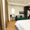 Hotel Adore