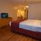 Canadas Best Value Inn- Riverview Hotel